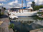 1977 Defever Tri-cabin Boat for Sale