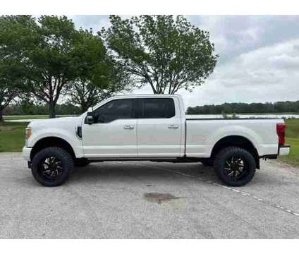 2019 Ford F350 Super Duty Crew Cab for sale is a White 2019 Ford F-350 Super Duty Car for Sale in Houston TX