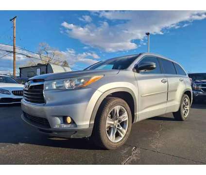 2014 Toyota Highlander for sale is a Grey 2014 Toyota Highlander Car for Sale in Albuquerque NM