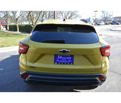 2024 Chevrolet Trax 2RS is a Yellow 2024 Chevrolet Trax Car for Sale in Gurnee IL