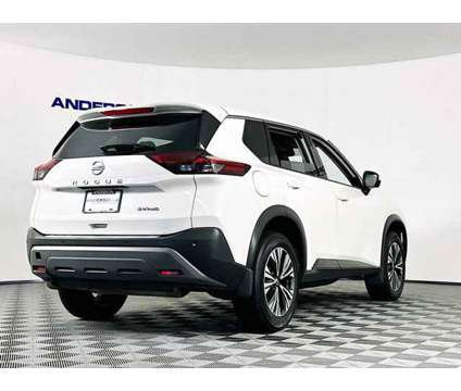 2021 Nissan Rogue SV AWD is a White 2021 Nissan Rogue SV Car for Sale in Rockford IL