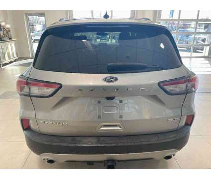 2021UsedFordUsedEscapeUsedAWD is a Silver 2021 Ford Escape Car for Sale in Milwaukee WI