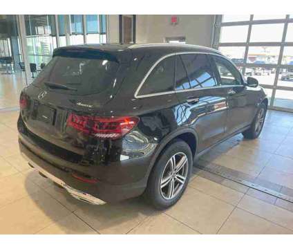 2020UsedMercedes-BenzUsedGLCUsed4MATIC SUV is a Black 2020 Mercedes-Benz G SUV in Milwaukee WI