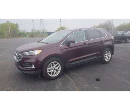 2022 Ford Edge SEL is a Red 2022 Ford Edge SEL Car for Sale in Taylorville IL