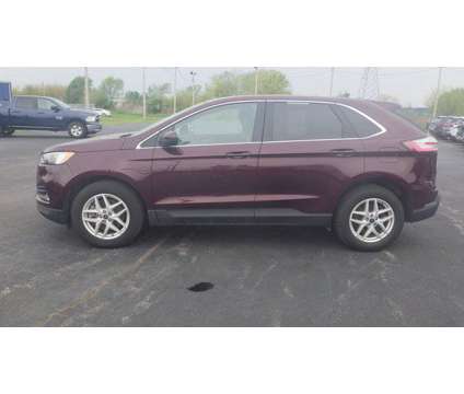 2022 Ford Edge SEL is a Red 2022 Ford Edge SEL Car for Sale in Taylorville IL
