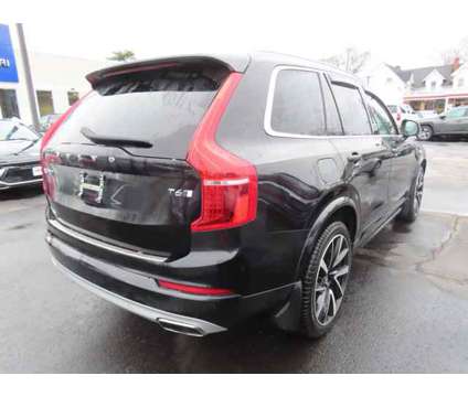 2021 Volvo XC90 Momentum is a Black 2021 Volvo XC90 3.2 Trim Car for Sale in Laconia NH