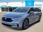 2024 Honda Odyssey Silver, new