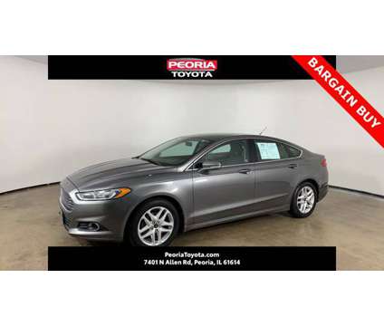 2013 Ford Fusion SE is a Grey 2013 Ford Fusion SE Car for Sale in Peoria IL