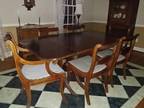 Duncan Phyfe Dining Table w 6 Chairs