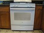 GE 30" Free Standing Gas Range