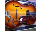 Godin 5th Ave Kingpin w/Bigsby B6 Tremelo