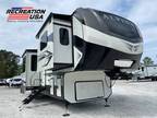 2022 Keystone Alpine 3700FL 41ft