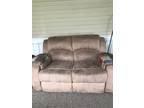 Reclining loveseat