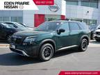 2024 Nissan Pathfinder Black|Green, new