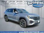 2024 Volkswagen Atlas Silver, new