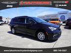 2022 Chrysler Pacifica Black, 75K miles