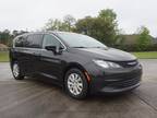 2019 Chrysler Pacifica Black, 144K miles