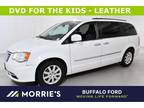 2015 Chrysler town & country White, 137K miles