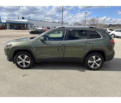 2020 Jeep Cherokee Limited 4X4 is a Green 2020 Jeep Cherokee Limited SUV in Dubuque IA