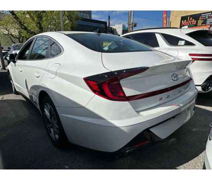 2021 Hyundai Sonata SEL is a White 2021 Hyundai Sonata Sedan in Bayside NY