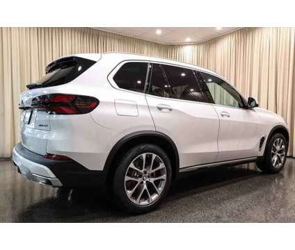 2024 BMW X5 xDrive40i is a White 2024 BMW X5 4.8is SUV in Akron OH