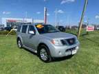 2012 Nissan Pathfinder LE