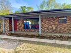 4169 Barclay Dr, Pace, FL 32571