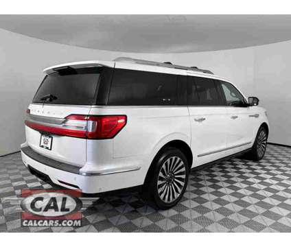 2019UsedLincolnUsedNavigator LUsed4x4 is a Silver, White 2019 Lincoln Navigator L Car for Sale