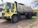 Used 1994 Ford Cf8000 Asphalt Hot Oil Tanker Truck for sale.