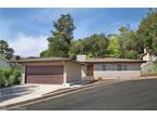 Home For Sale In Sunland, California