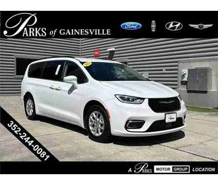 2022 Chrysler Pacifica Touring L is a White 2022 Chrysler Pacifica Touring Car for Sale in Gainesville FL