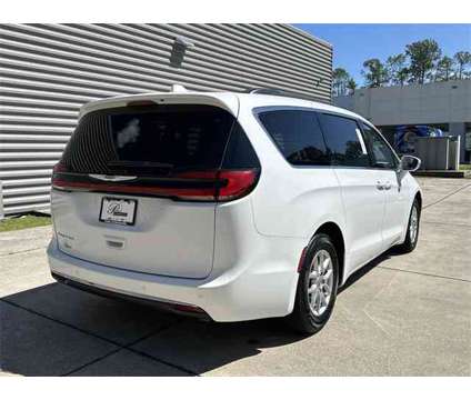 2022 Chrysler Pacifica Touring L is a White 2022 Chrysler Pacifica Touring Car for Sale in Gainesville FL