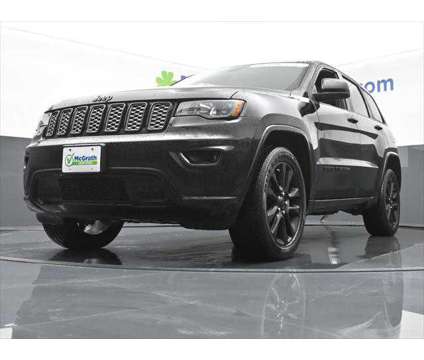 2021 Jeep Grand Cherokee Laredo X 4x4 is a Black 2021 Jeep grand cherokee Laredo SUV in Dubuque IA