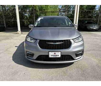 2021 Chrysler Pacifica Hybrid Touring L is a Silver 2021 Chrysler Pacifica Hybrid Touring L Hybrid in Sherman TX