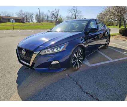 2019 Nissan Altima for sale is a Blue 2019 Nissan Altima 2.5 Trim Car for Sale in Louisville KY