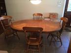 Oak Dining Table w/ 4 chairs