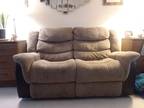 Recliner couch set