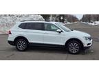 2020 Volkswagen Tiguan White, 40K miles