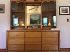 King bedroom set with 2 dressers and nightstands