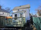 Home For Sale In Staten Island, New York