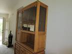 Beautiful solid oak hutch, table and 6 chairs