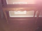 Oak table good condition