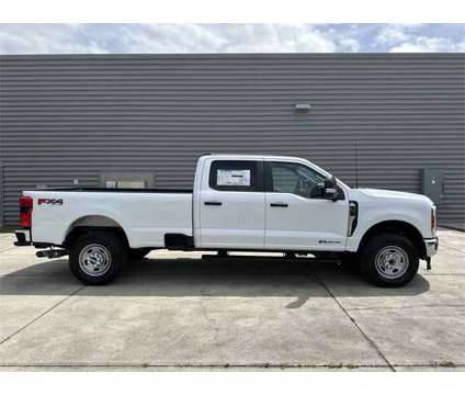 2024 Ford F-350SD XL is a White 2024 Ford F-350 XL Truck in Gainesville FL