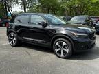 2024 Volvo XC40 B5 Plus Dark Theme