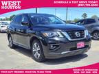 2020 Nissan Pathfinder SV