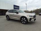 2024 Volvo XC60 Recharge T8 Ultimate Dark Theme