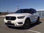 2021 Volvo XC40 T5 R-Design