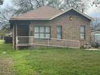 Home For Sale In Henrietta, Texas
