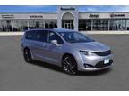 2020 Chrysler Pacifica Silver, 23K miles