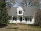 Home For Sale In Crystal Springs, Mississippi